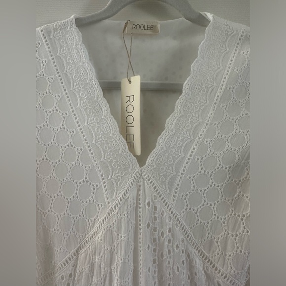 Roolee White eyelet lace v neck short sleeve midi dress women’s size M medium - Picture 4 of 7